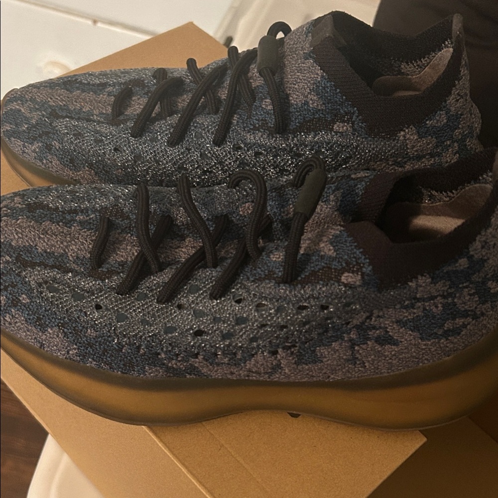 Stylish Blue Knit Men's Shoes
